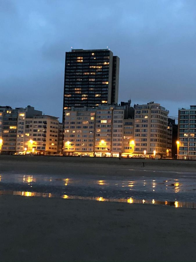 Ma Mere Beach Condo Oostende Bagian luar foto